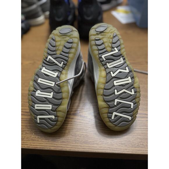 Size 2 (PS) - Jordan 11 Retro 2021 Mid Cool Grey NBS138 - Picture 5 of 5
